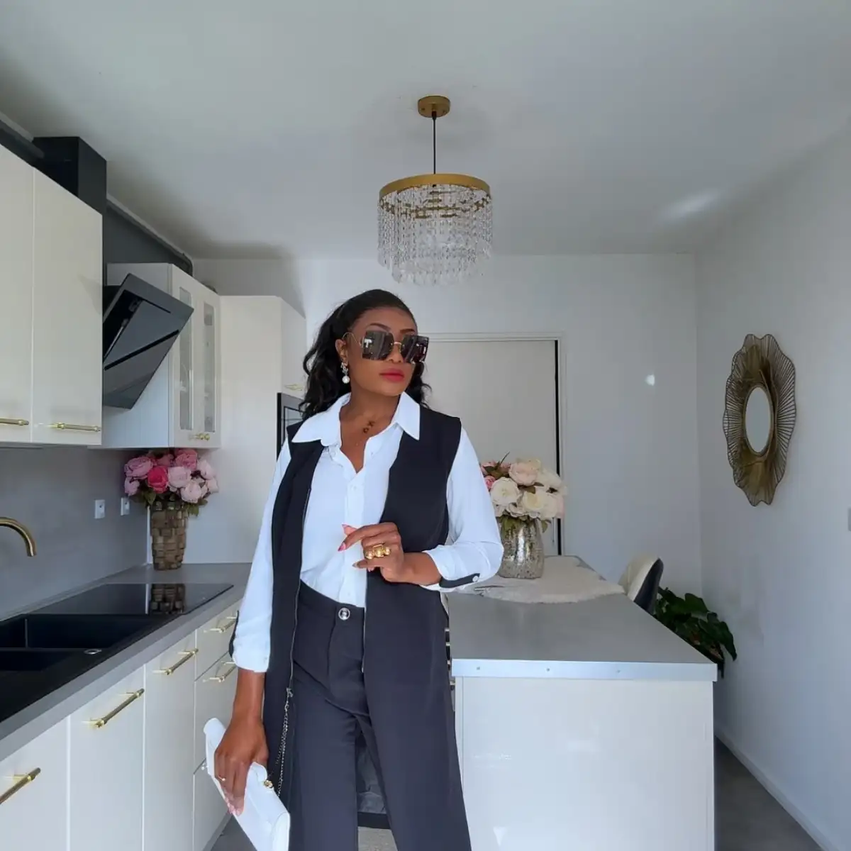 Ensemble “Executive Class” — Zela Chic ?