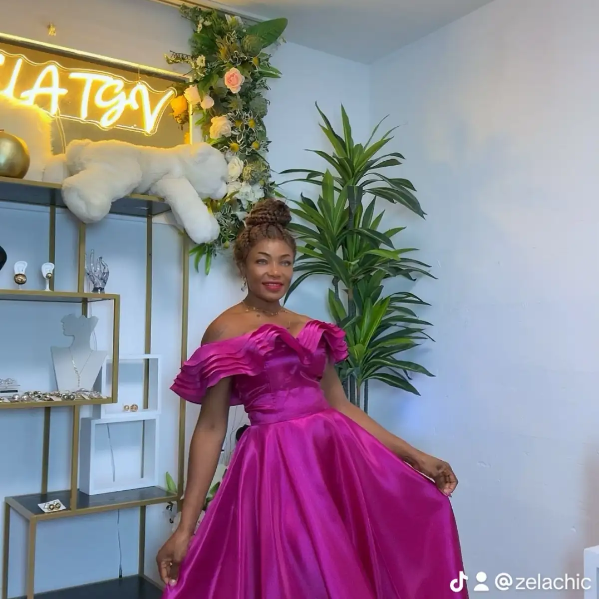 Robe de soirée “Élégance Royale